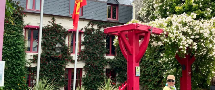 hotel-velomaritime-saint-vaast.jpg