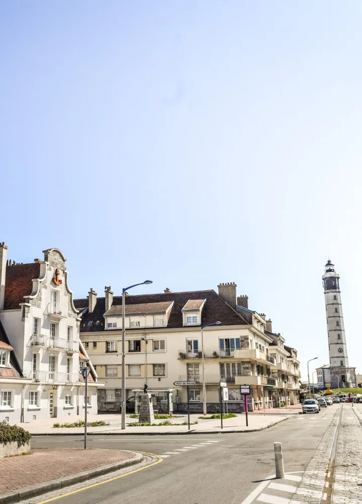 Phare de Calais, quartier du Courgain maritime